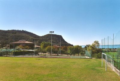 Fussballplatz im Residence Villa Rosa in Garda