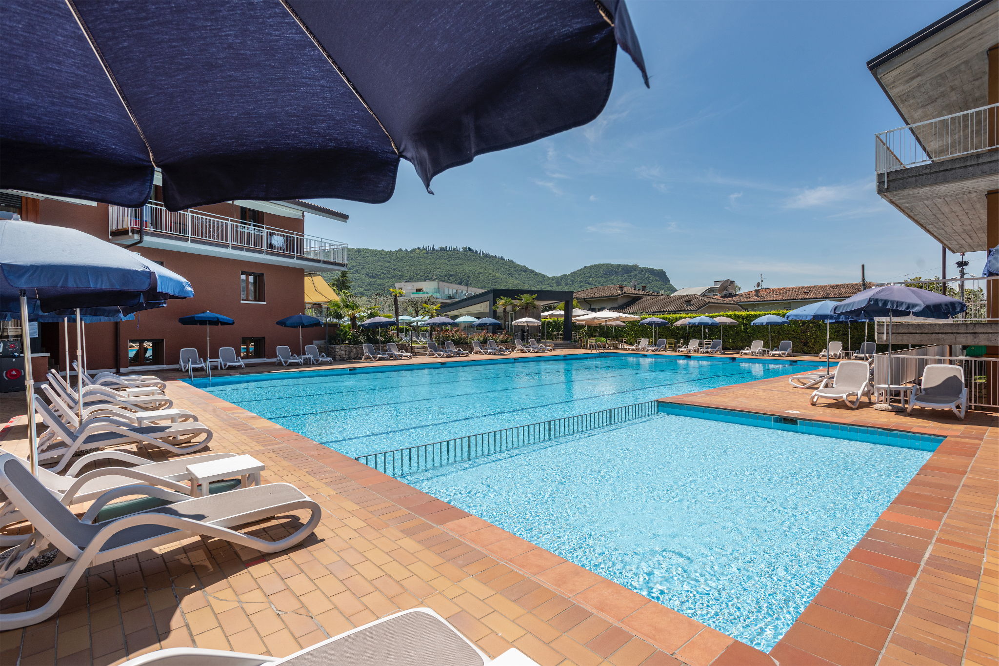 Piscina per bambini (8m x 4m)