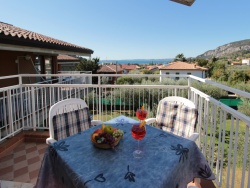 IGA 2 - balcone